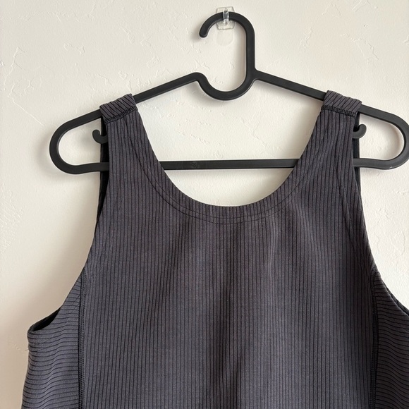 Lululemon Ribbed Softstreme Cropped Tank Top black grey
Size 10 - Picture 6 of 9